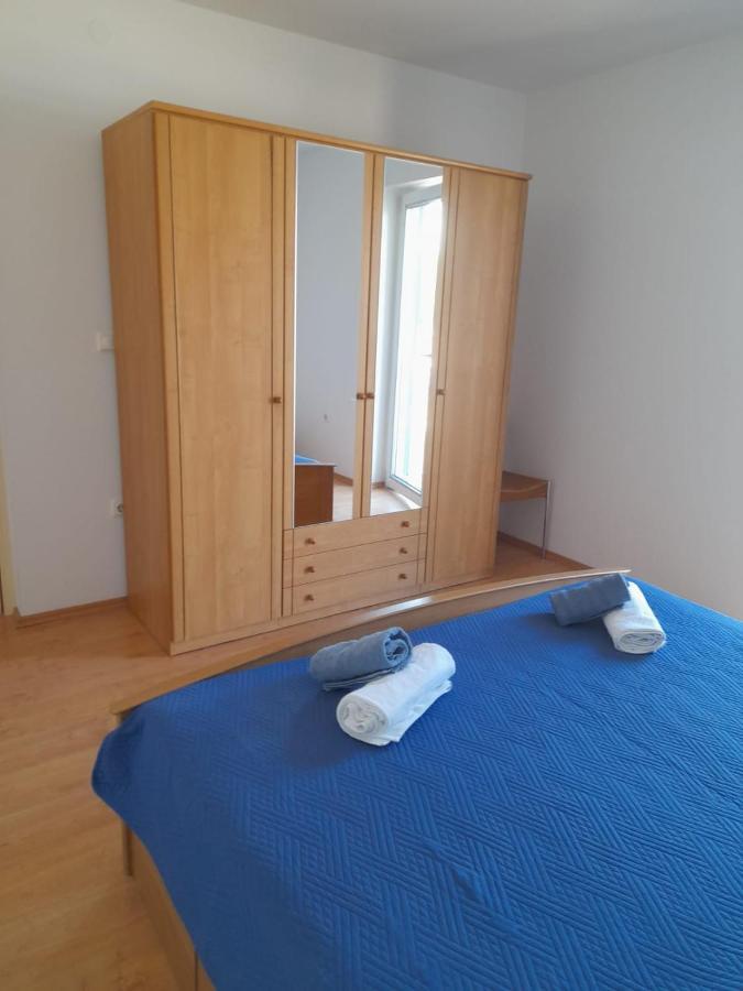 Holiday Home Anita Unesic Buitenkant foto
