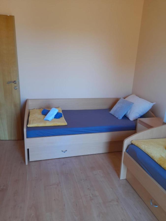Holiday Home Anita Unesic Buitenkant foto