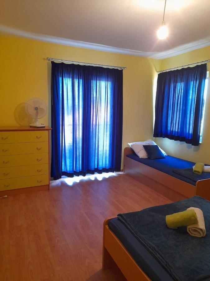 Holiday Home Anita Unesic Buitenkant foto